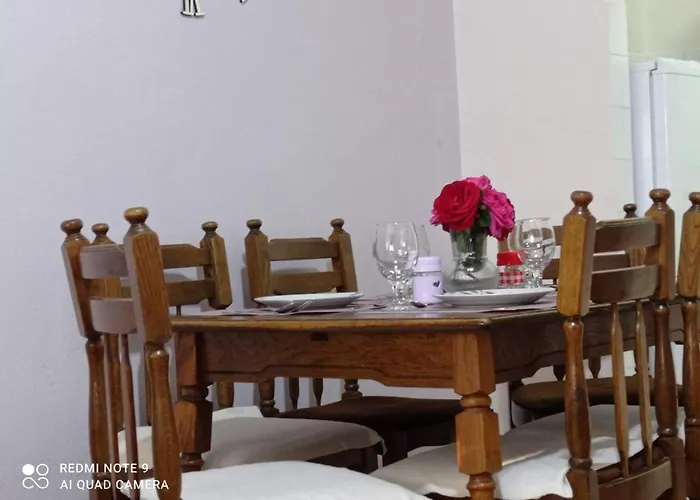 Smjestaj Elena Villa Budva
