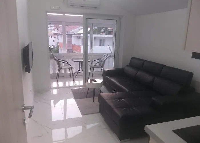 Pet friendly Studio 033 Budva