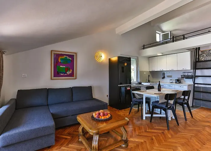 Barbara Sveti Stefan Apartment