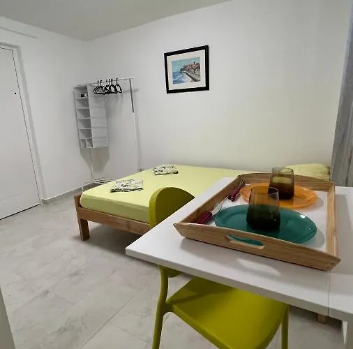 T&S Room Budva