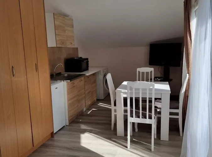 Kuca Tri Palme U Lastvi Budua