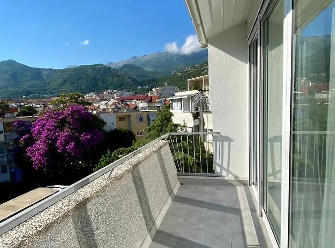 Studio Apartment Budva