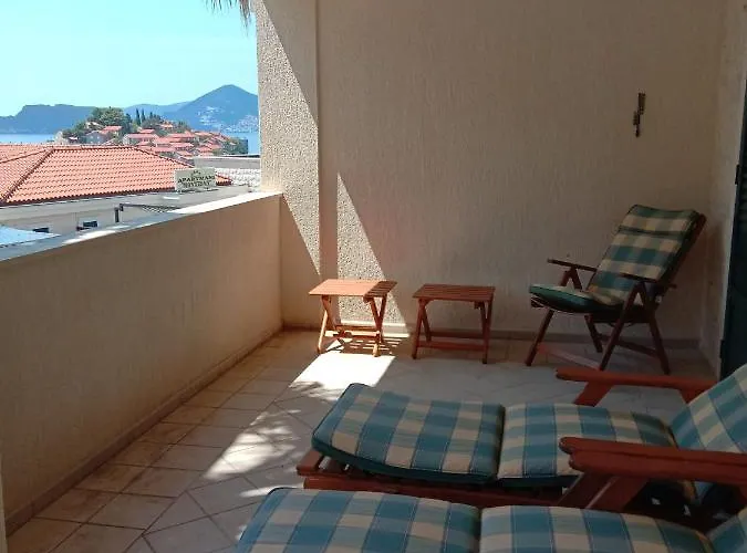 Apartments Mimoza Sveti Stefan che accetta animali