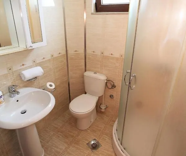 Famous Apartments Budua