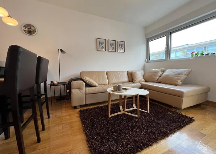 Top Apartment Budua
