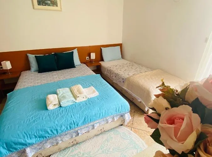 Miomir Perazic Apartments Petrovac na moru