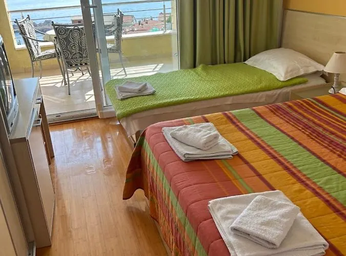 Bmv Room 2 With West Island View Sveti Stefan