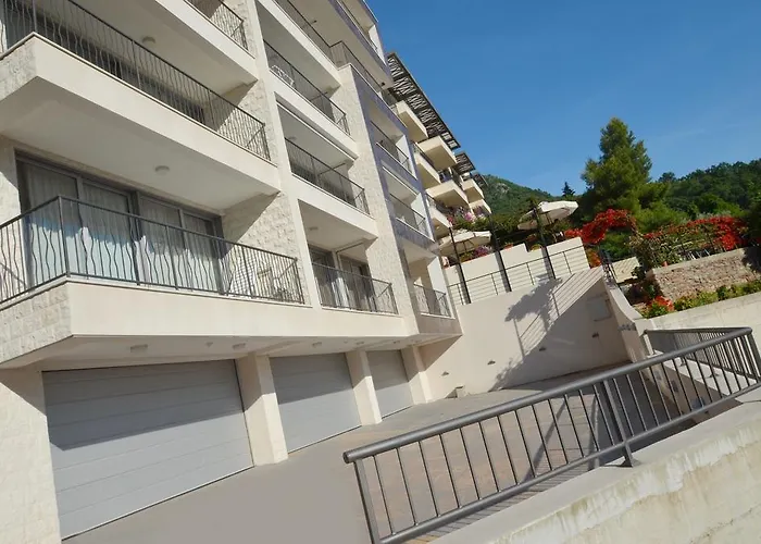 Hec Apartment Sveti Stefan