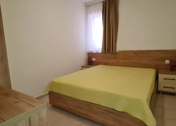 Pet friendly Apartments Obala B&B - Dragovic Petrovac