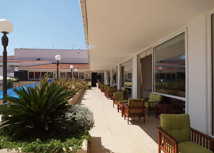 Hotels nahe Drobni Pijesak beach