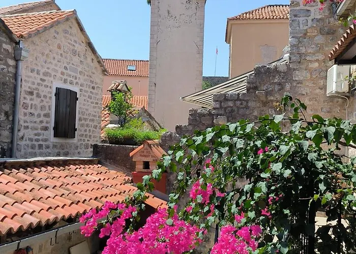 Apartments Renaissance Old Town Budua