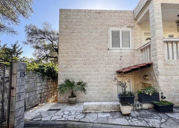 Apartment Radovic Sveti Stefan