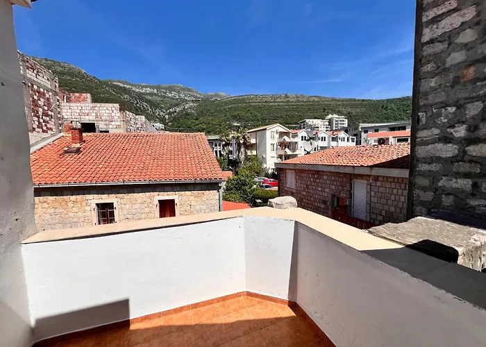 Apartments Lido Petrovac