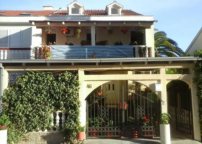 Apartment Sandra Budua