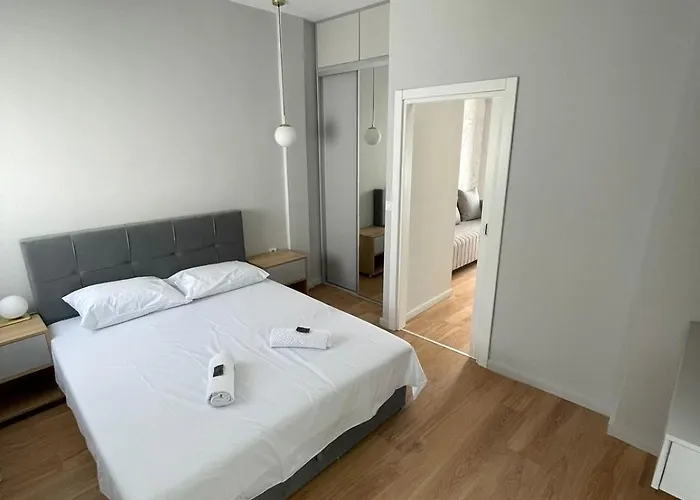 Lungomare Apartments Petrovac