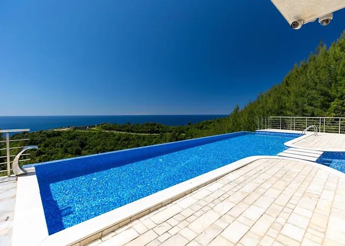 Altezza Premium Breathtaking Sea Views Apartment Budva