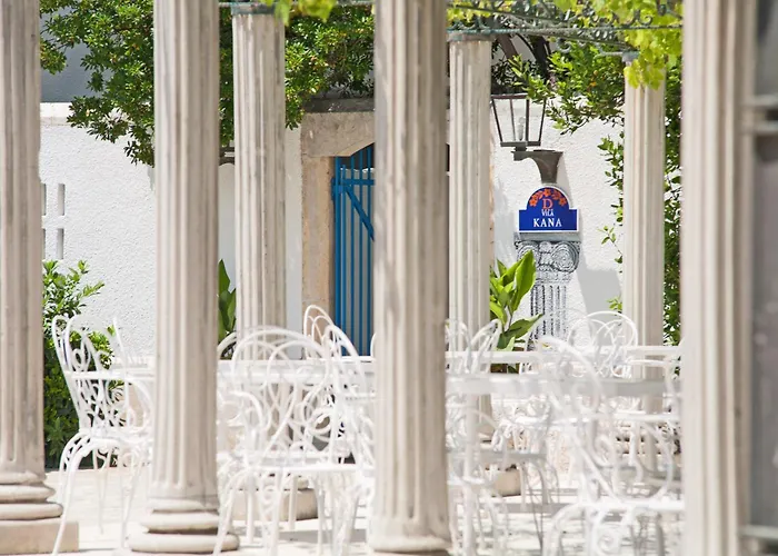 Hotel Slovenska Plaza Budva - 4 star Hotel