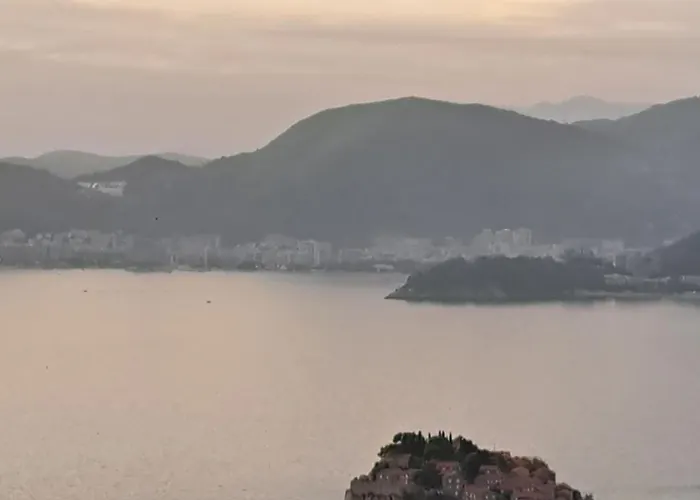 Apartments Dragisic Sveti Stefan
