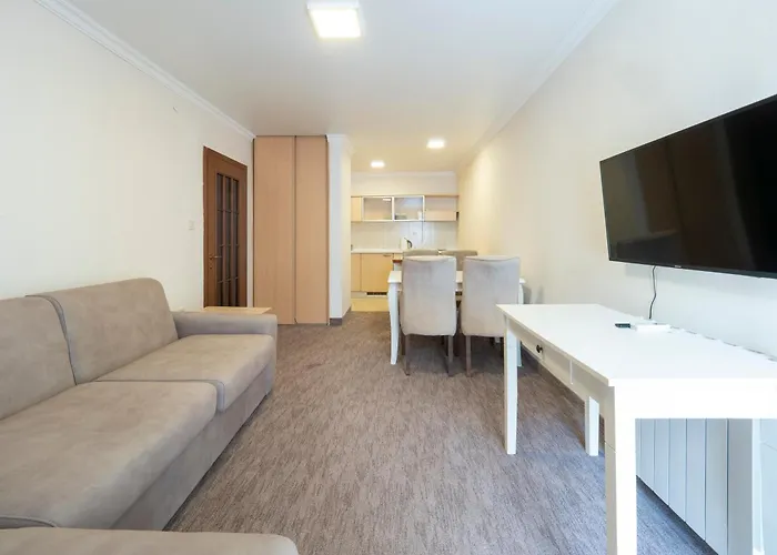 Ambassador Apartments Petrovac