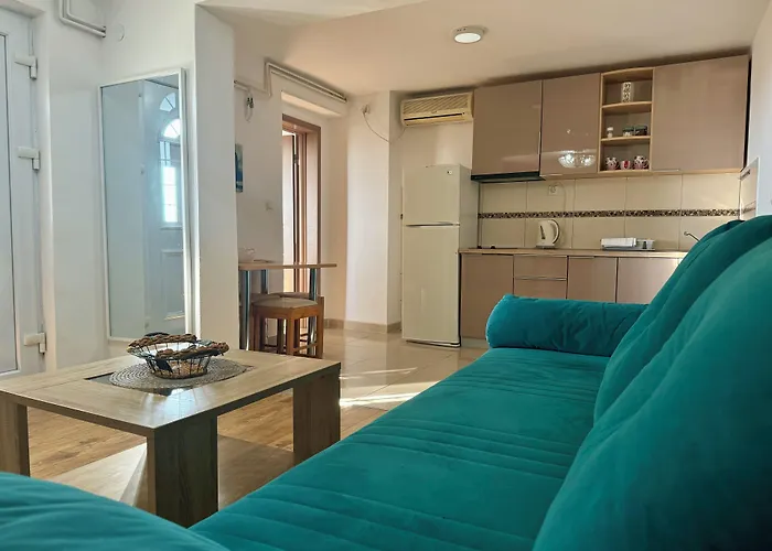 Pet friendly Apartments Kentera Lux Sveti Stefan