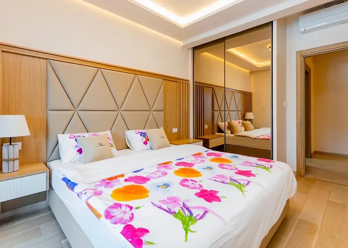 Vujanovic Apartments Sveti Stefan