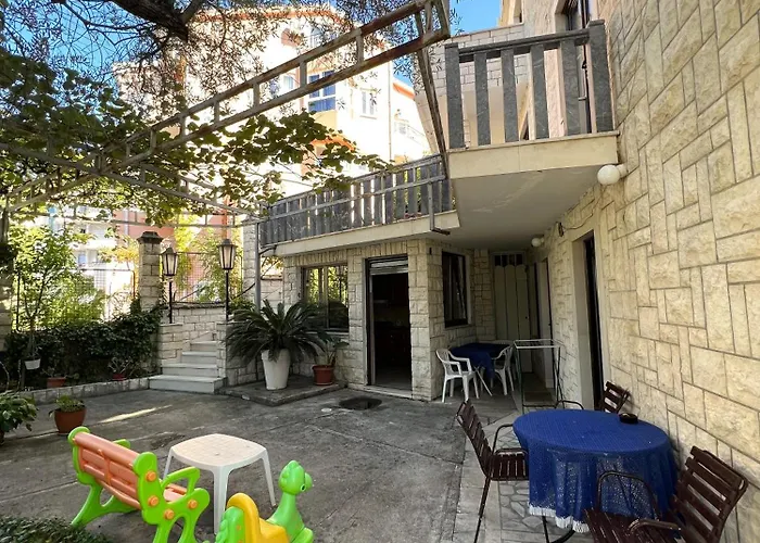 Rooms Villa Desa Budua