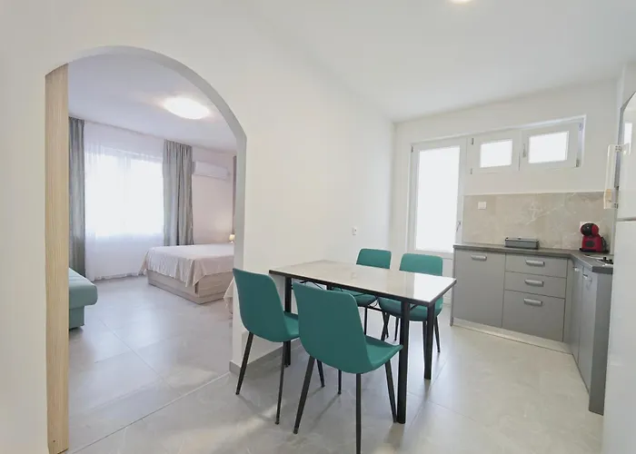 Hotel a 3 stelle a Sveti Stefan