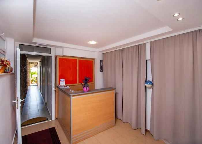 Bmv Room With East Island View Sveti Stefan