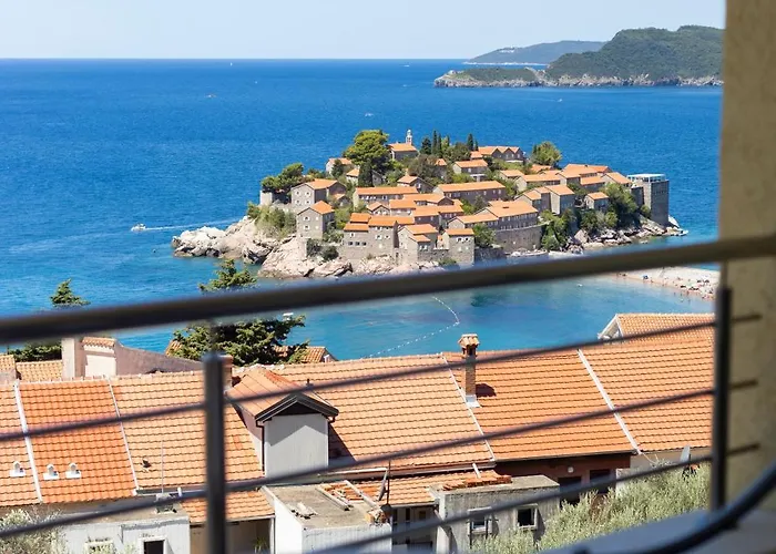 Bmv Room 2 With East Island View Sveti Stefan che accetta animali