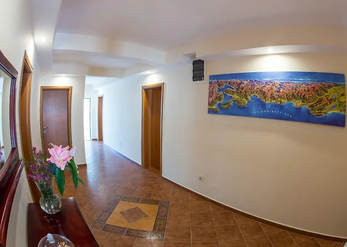 Resort e hotel con parchi acquatici a Budua