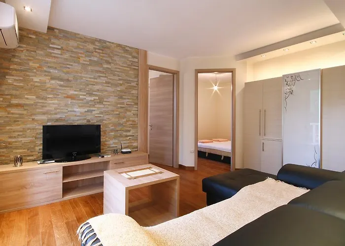 Apartments Dangubic Petrovac