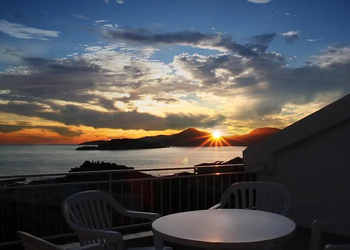 Apartments Antonela Sveti Stefan