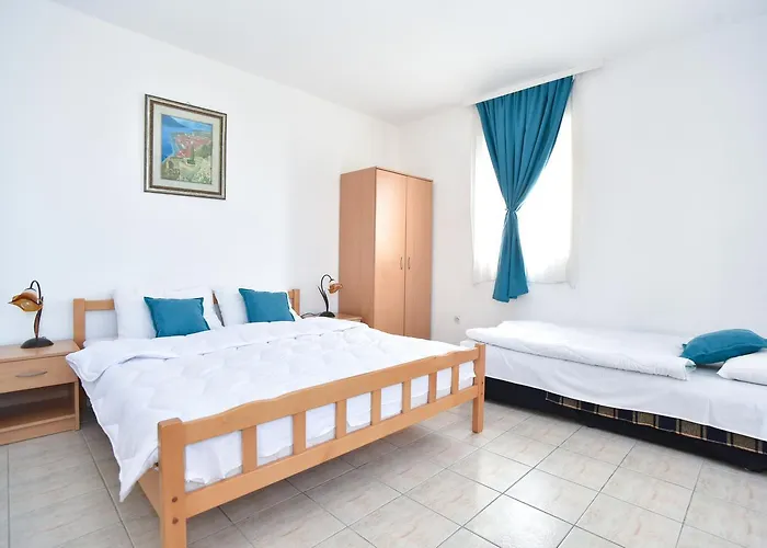 Boetiek Apartmani Alexandra Budva