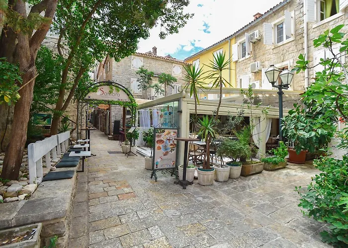 Huisdiervriedelijke Palm Square 1 Old Town Apt Appartement Budva