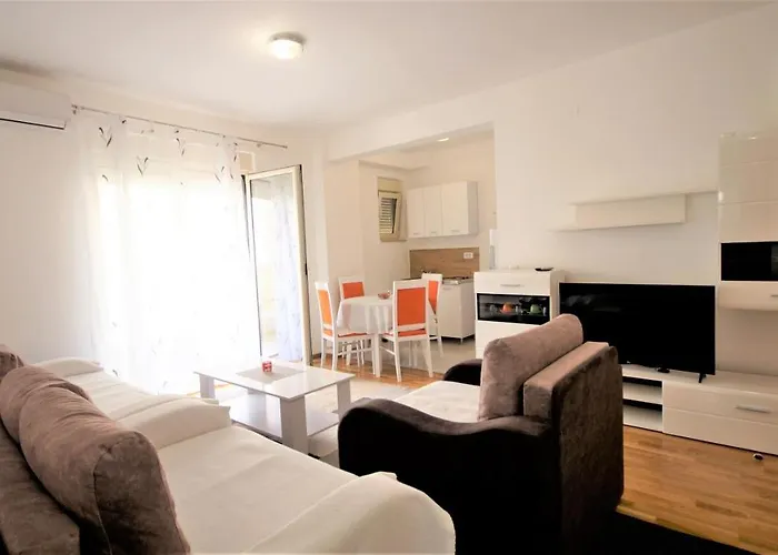 Natasha Lux Apartments Budva