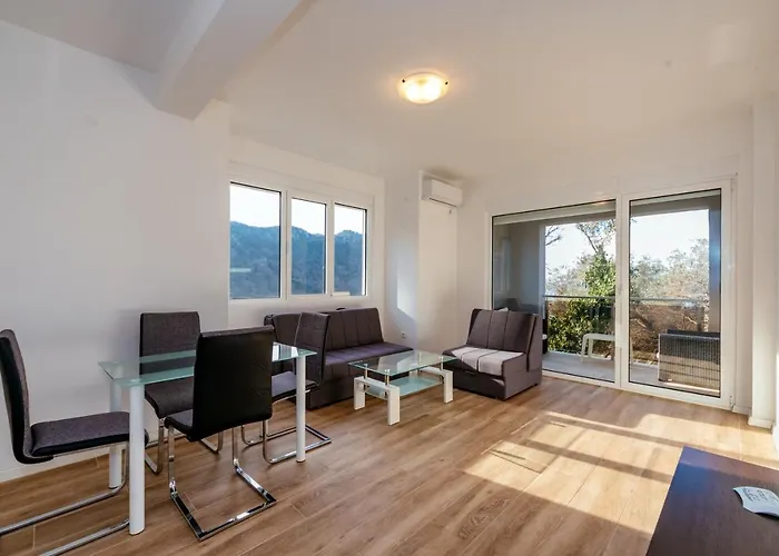 Bel&Rus Hestia 2 Appartement Budva